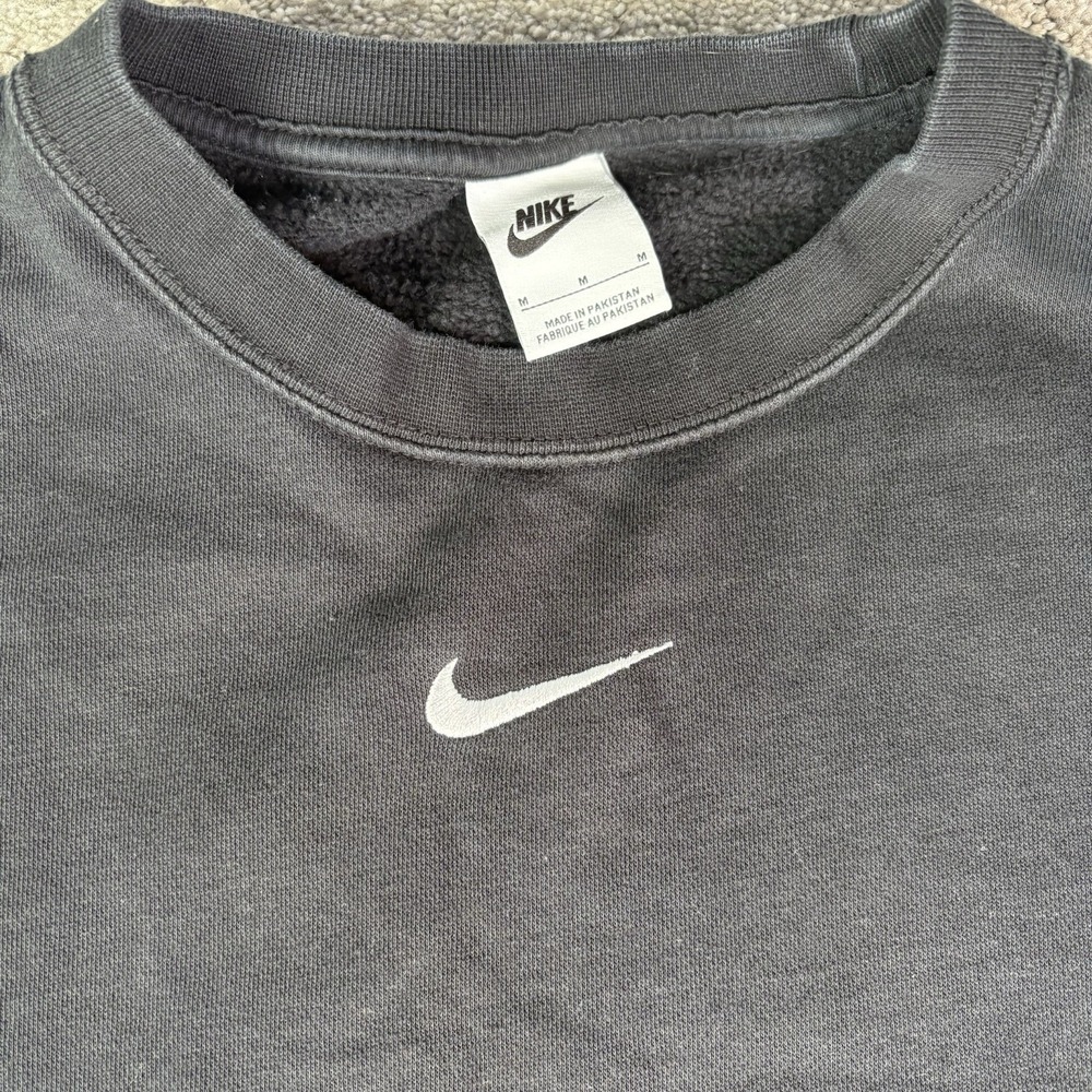 Vintage Nike Y2K Sweatshirt Black Crop Top Center Swoosh Woman's M - Picture 2 of 7